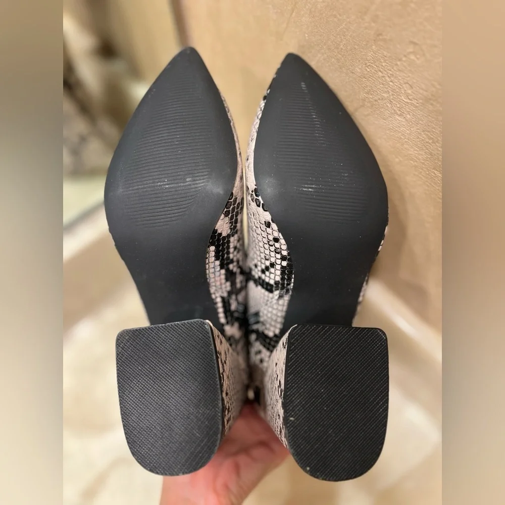 NEW AQUA Womens Beige Snake Print Padded Marlo Pointed Toe Block Heel Boot sz 7 - Picture 5 of 9